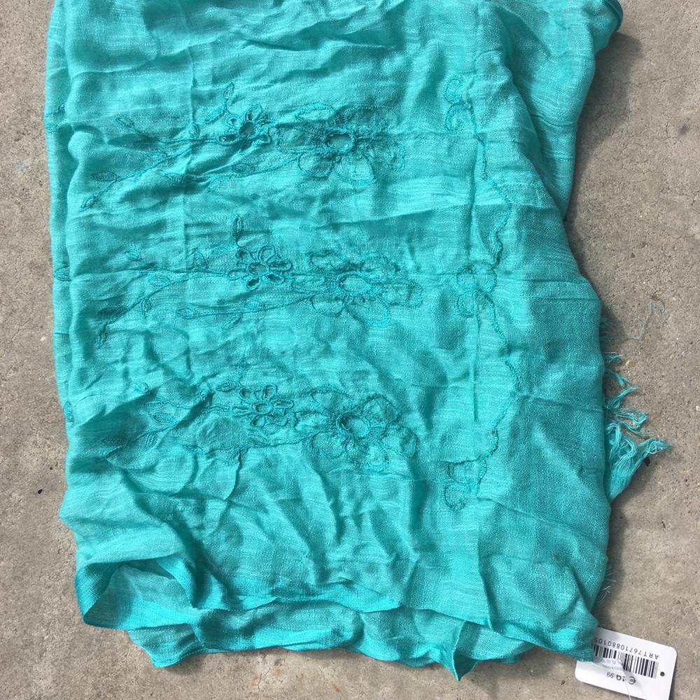 Scarf - Picture 3 of 3
